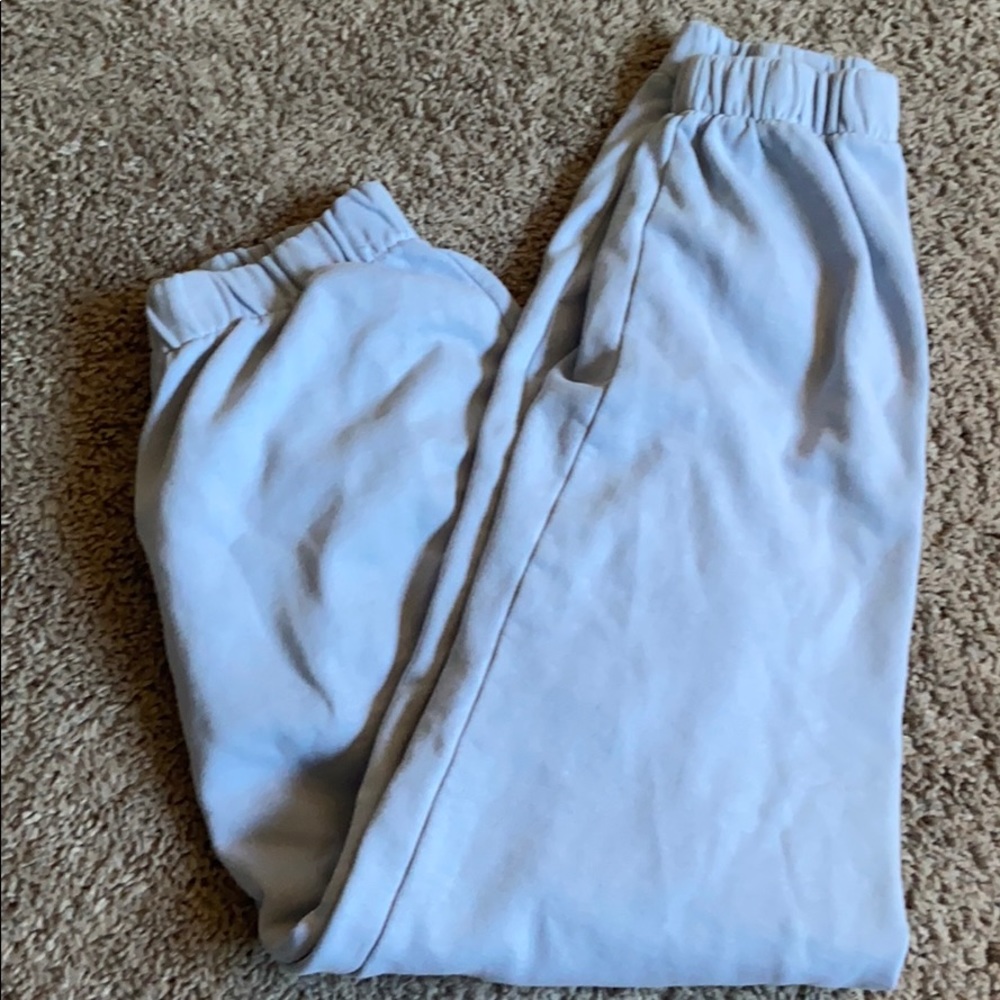 Brandy Melville Rosa sweatpants
